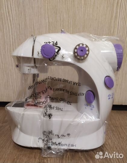 Портативная швейная машинка Tendenza, новая