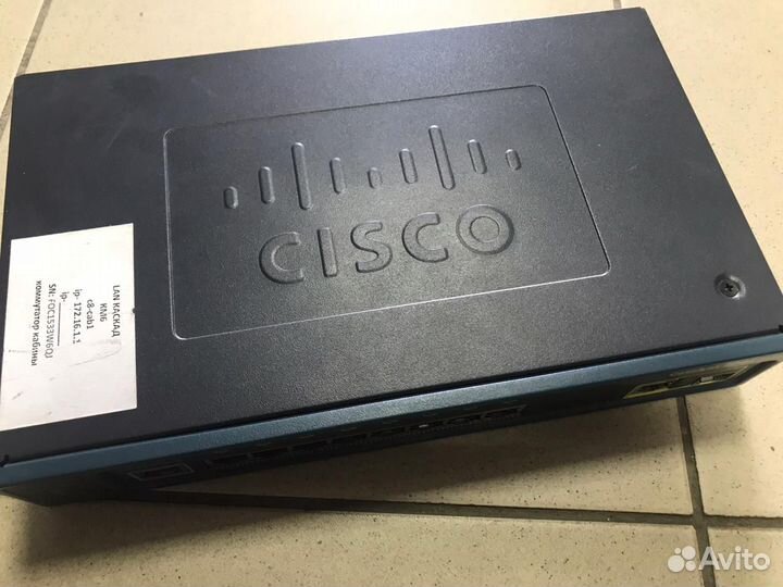 Свич Cisco Catalyst 2960 с8 (0690)