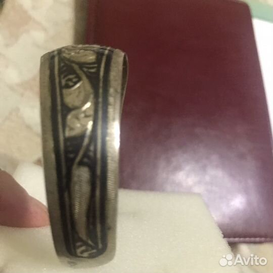 Браслеты на руку 2 х видов