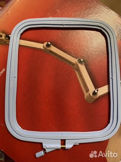 Держатель напольный для пялец