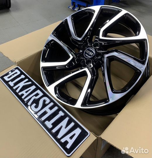 Диски на Range Rover Рендж Ровер R22