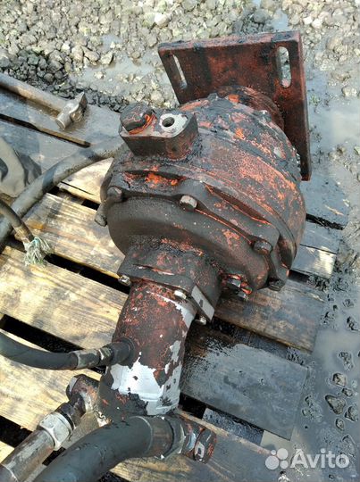 Гидровращатель