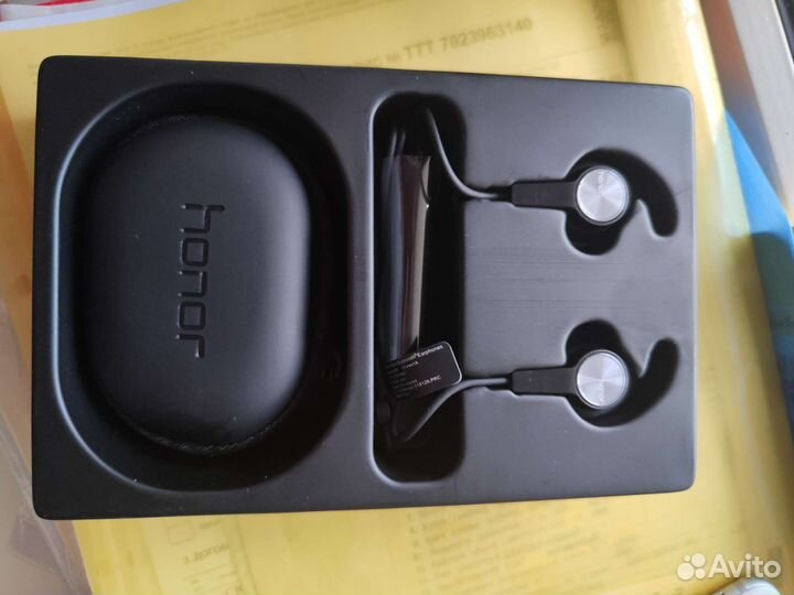 Беспроводные наушники honor