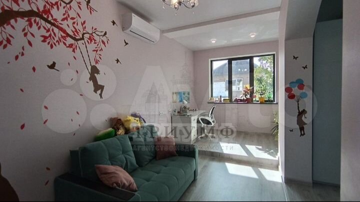 Дом 269 м² на участке 5 сот.