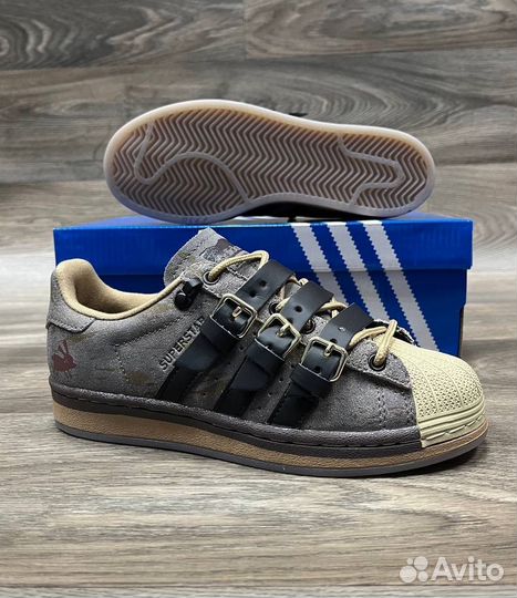 Adidas supestar rabbit hole