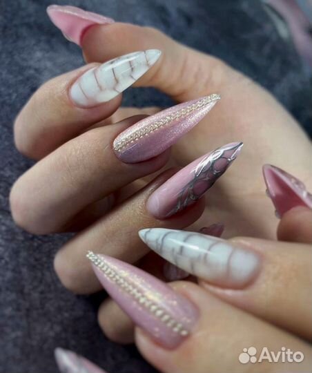 Маникюр, педикюр и наращивание ногтей