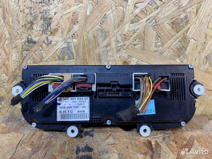 Блок управления климат-контролем Volkswagen Touran