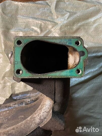 Впускной коллектор VW Passat B4 1.8 PG G60