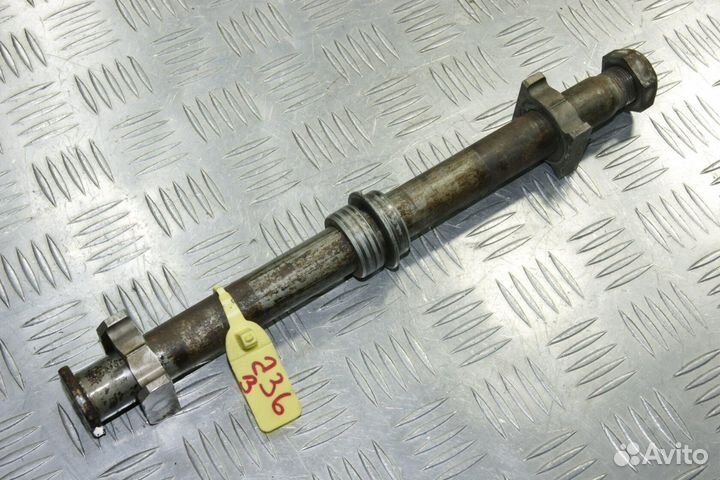 Ось заднего колеса Honda CBR900RR / 954, SC50