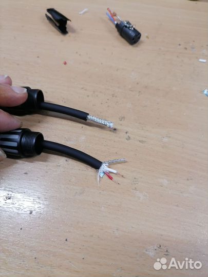 Радиомонтажник Рэа и приборов