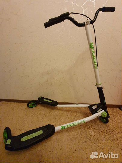 Самокат Fliker