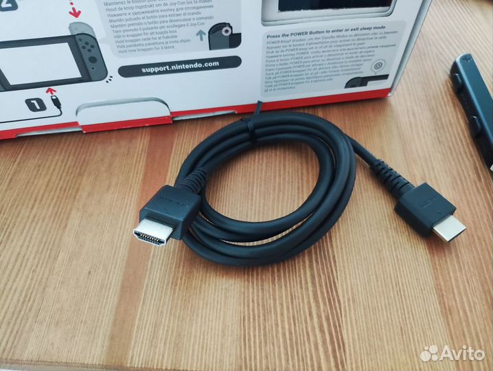 Nintendo switch V2, аксессуары и игра