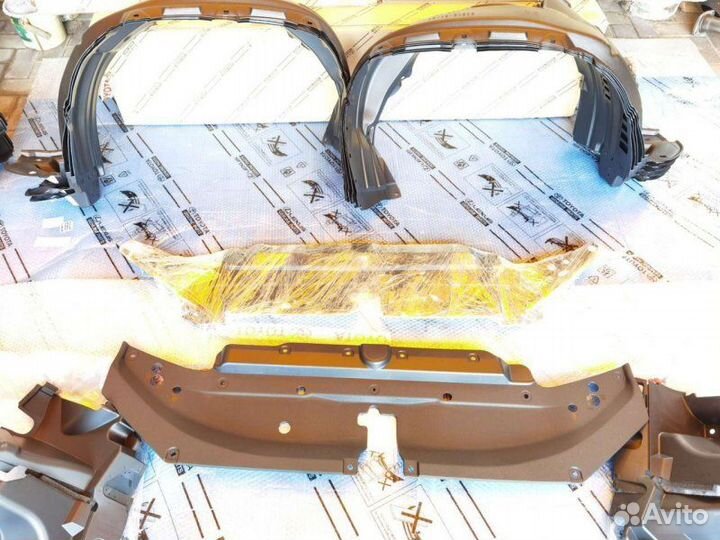 Дефлекторы радиатора Toyota Land Cruiser Prado 150