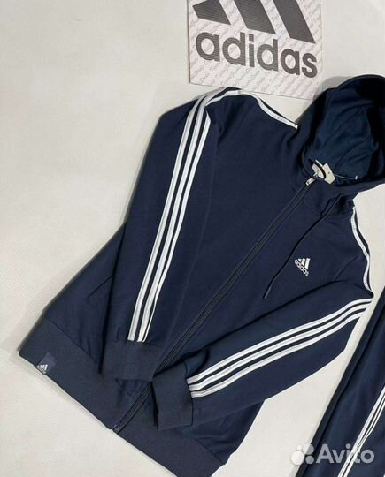 Спортивный костюм adidas в наличии