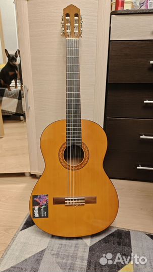 Классическая гитара yamaha c40