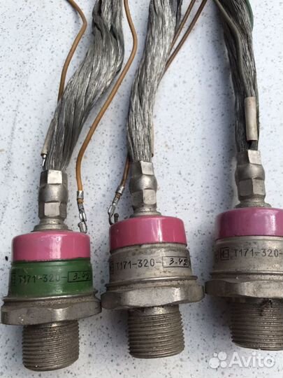 Тиpиcтoры силoвыe