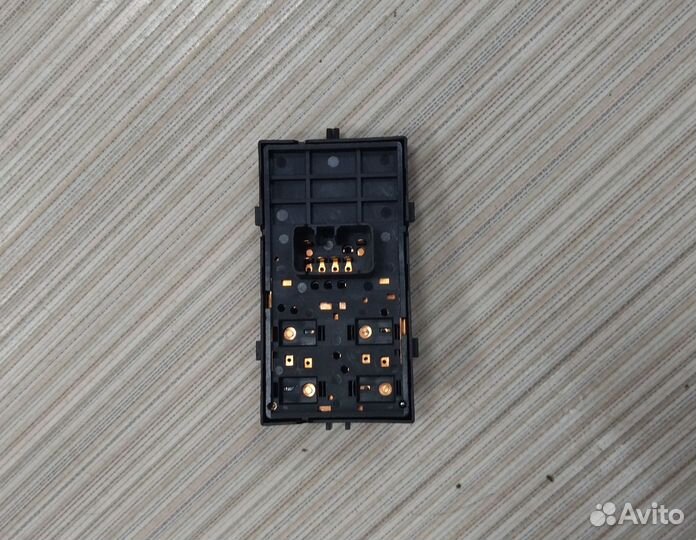 Блок управления стеклоподъемниками Aveo Cobalt