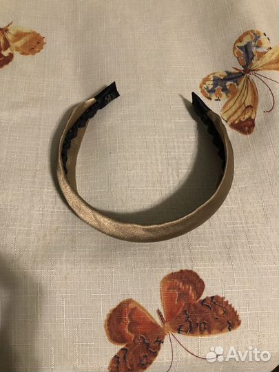 Ободок для волос под жемчуг