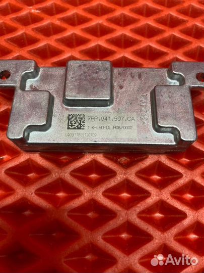 Блок розжига задний левый Skoda Octavia 5E CWV