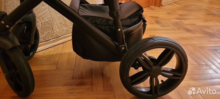 Коляска 3 в 1 Agio Prado