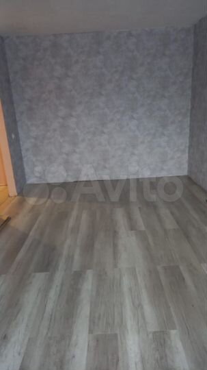 2-к. квартира, 52 м², 1/10 эт.