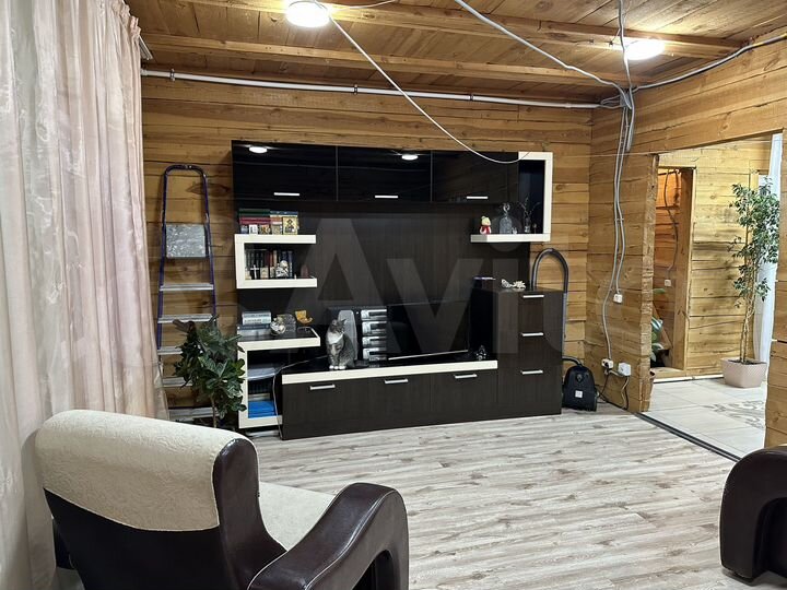 Дом 108 м² на участке 9,5 сот.