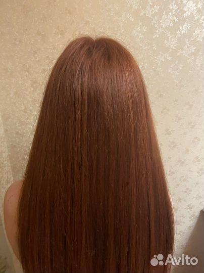 Модель на наращивание волос