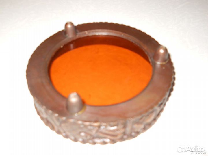 Конфетница или пепельница металл+цветное стекло