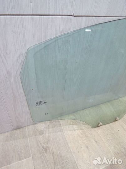 Стекло заднее правое Hyundai Solaris