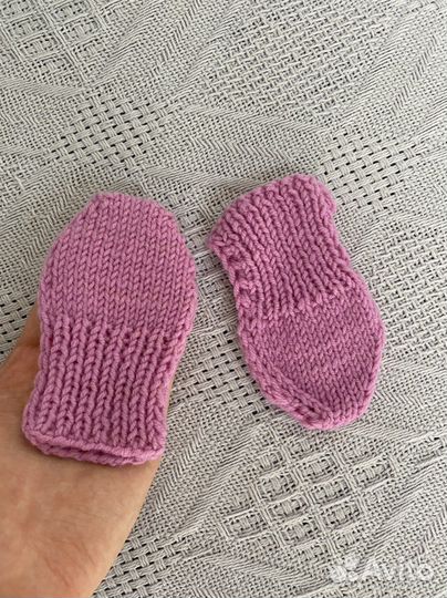 Новые вязаные пинетки для новорожденной девочки