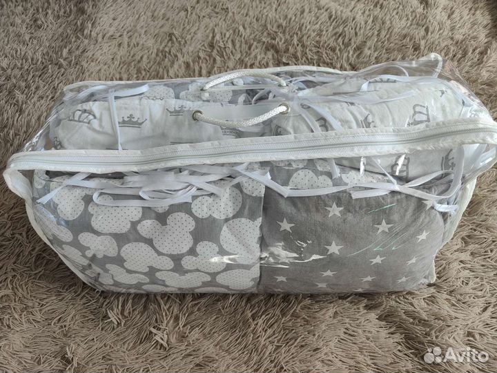 Бортики в кроватку 12 предметов