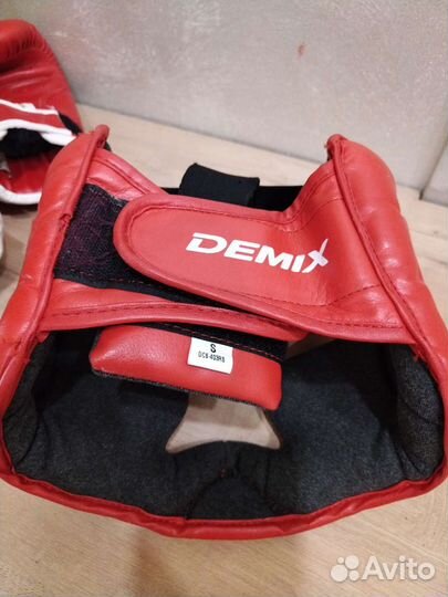 Шлем и Боксерские перчатки