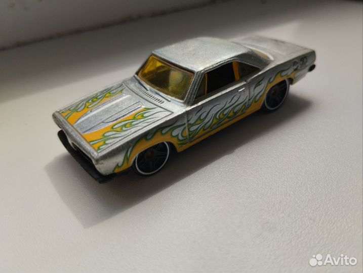 Hot wheels замак