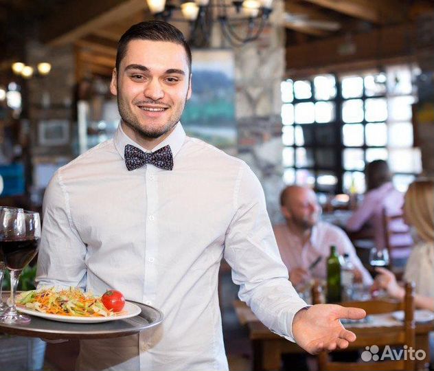 Официант (с проживанием)