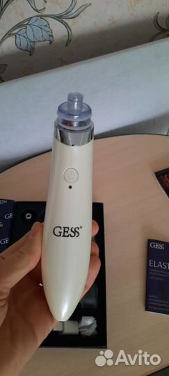 Аппарат для вакуумной чистки лица