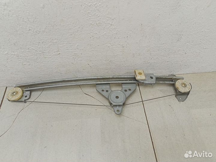 Стеклоподъемник электрический задний левый