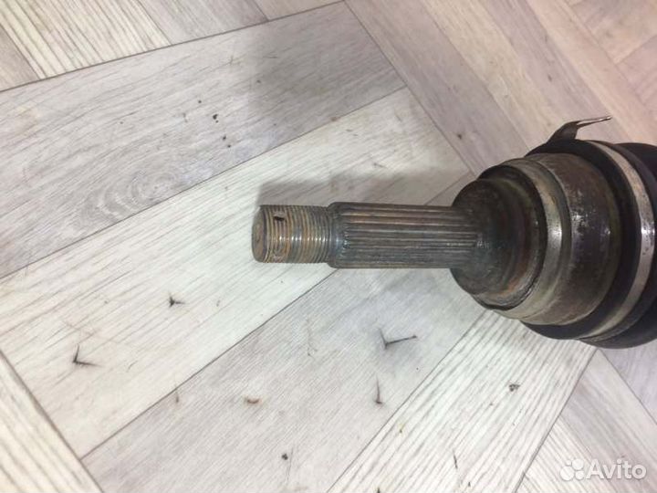 Привод полуось шрус передний правый Hyundai Accent