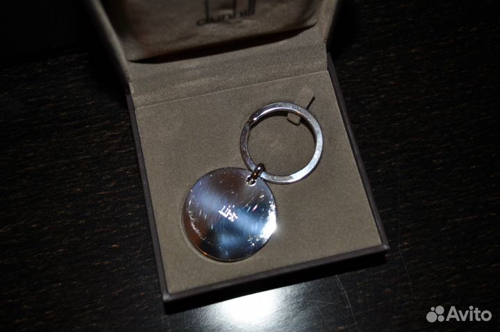 Dunhill. брелок оригинал