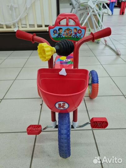 Детский трехколесный велосипед новый