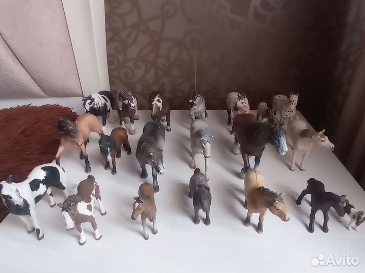 Фигурки лошадей Schleich