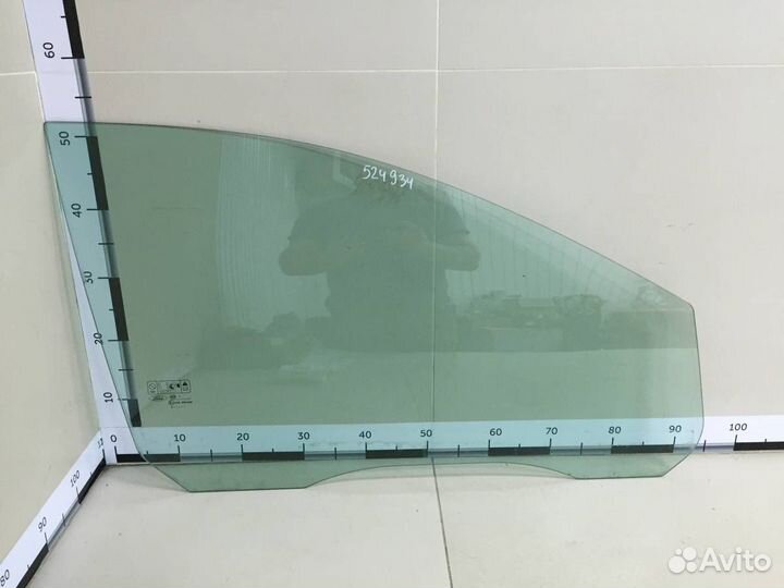 Стекло двери передней правой Ford Focus 2 DA 2005