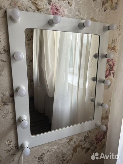 Гримерное зеркало