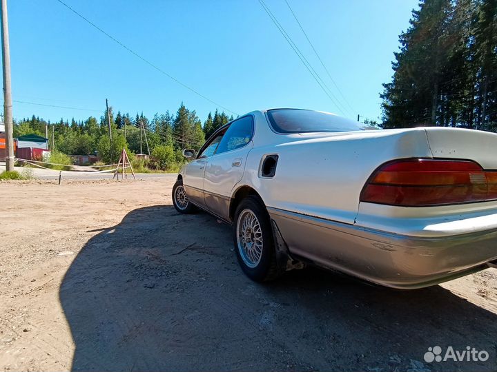 Toyota Vista 2.0 AT, 1991, 354 000 км