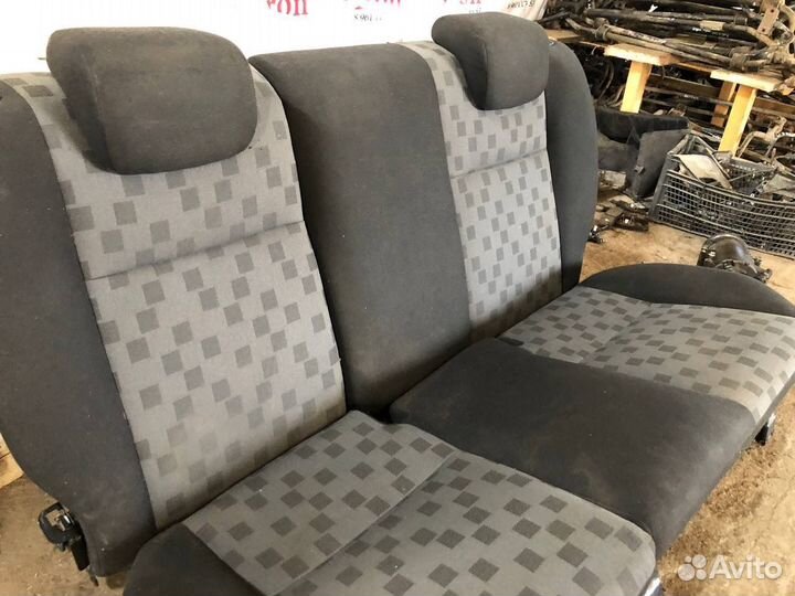 Задний диван сиденье Ford Focus 2 седан