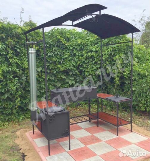 Мангал с крышей