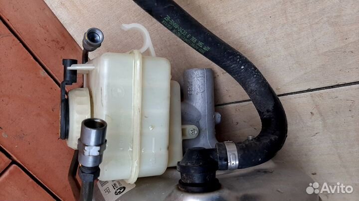 Главный тормозной цилиндр BMW 5-Series 530I E60