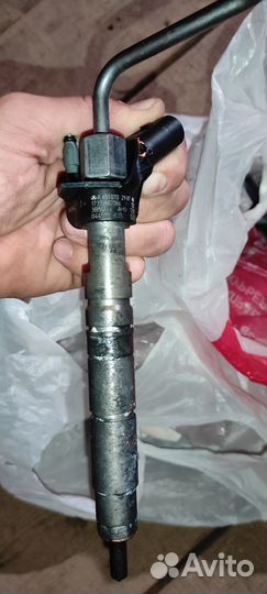 Дизельные форсунки Мercedes Benz A6510702987