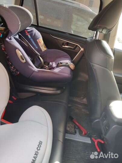 Детское автокресло maxi cosi opal