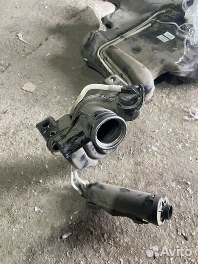 Бензобак горловина абсорбер от Skoda Rapid 2022