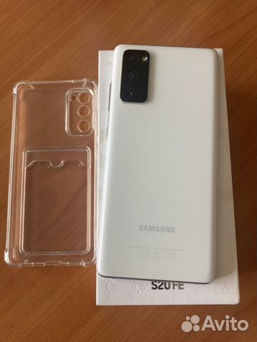 Смартфон Samsung Galaxy S20 FE 6/128 гб RU